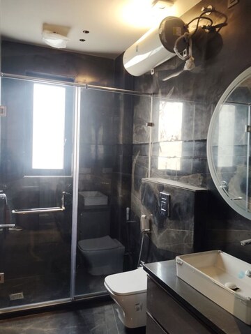 Gym in 4 BHK Builder Floor at Safdarjung Enclave – for Rent