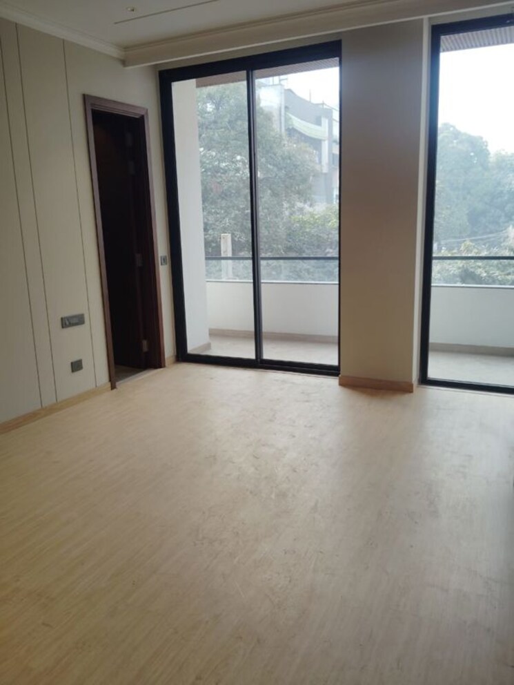 Room, safdarjung enclave 4 Bedroom 2200 Sq.Ft. Builder Floor In Safdarjung Enclave Delhi 9810193