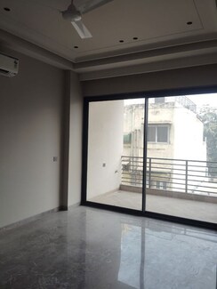 4 BHK + Servant Room Builder Floor For Rent in Safdarjung Enclave
