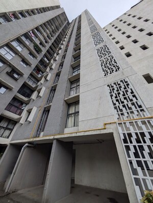 2 BHK Apartment For Rent in Lodha Casa Maxima, Mira Road