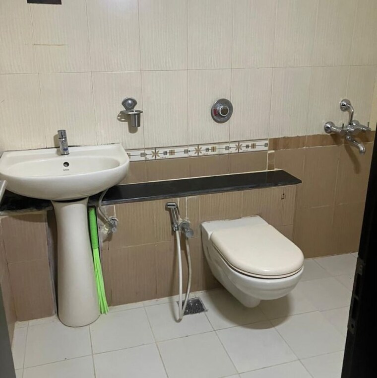 Bathroom, puravankara-purva-venezia 3 Bedroom 1562 Sq.Ft. Apartment In Vignana Kendra Bangalore 9810198