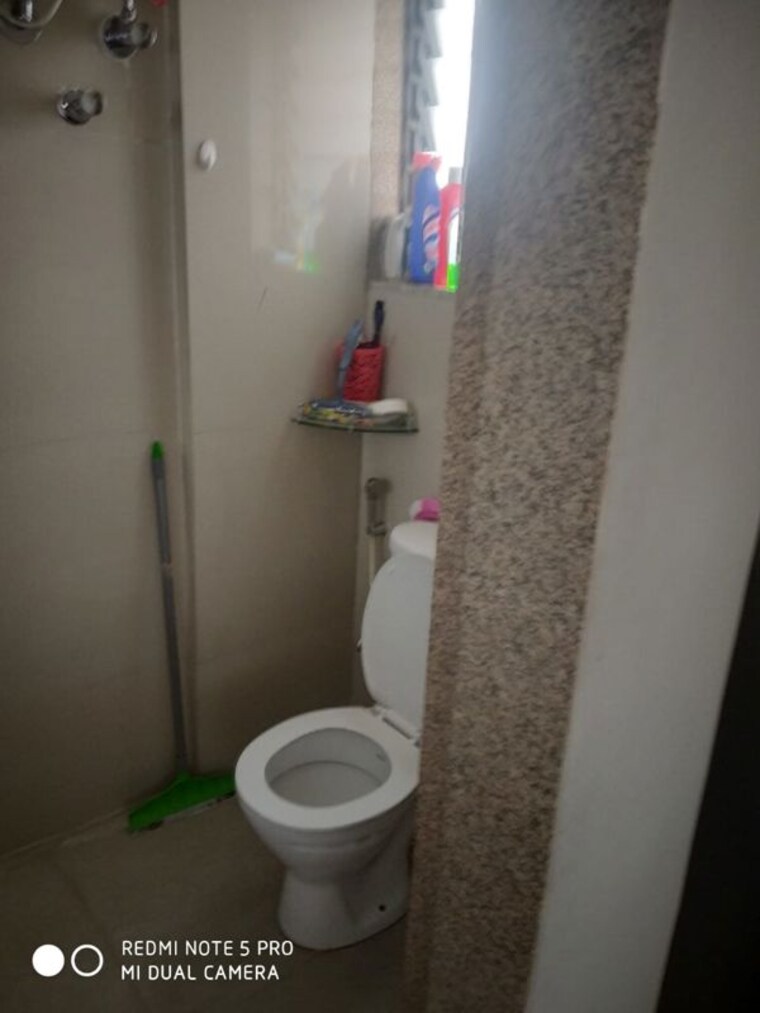 Bathroom, everest-country-side 1.5 Bedroom 530 Sq.Ft. Apartment In Kasarvadavali Thane 9810207