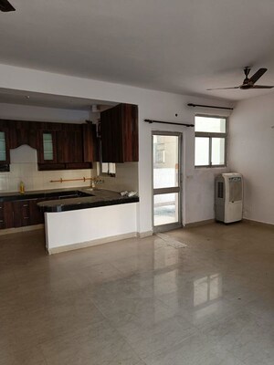 Room in 2 BHK Apartment at Piyush Heights, Sector 89 – for Sale
