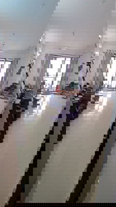 2.5 BHK Apartment For Sale in Rustomjee Elanza