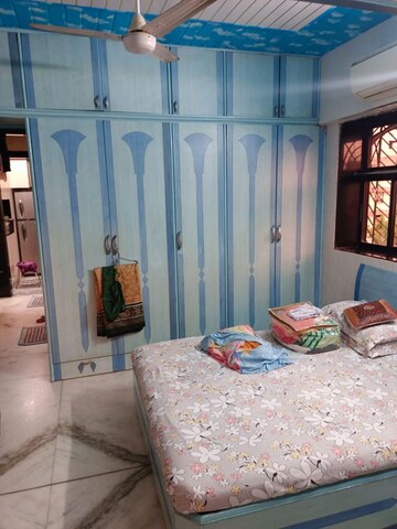 Living Room in 1.5 BHK Apartment at Vrindavan Apartment Dadar East, Dadar East – for Rent