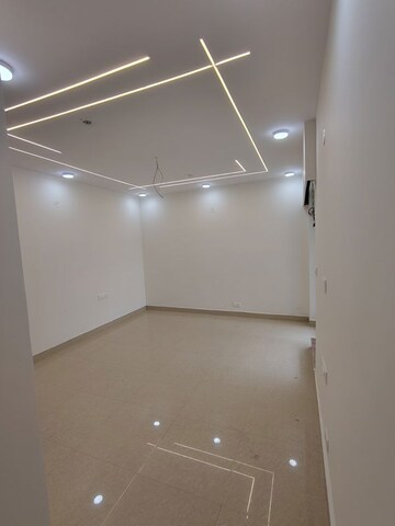 Furnished Amenities in 4 BHK Apartment at Sector 22 Dwarka – for Rent