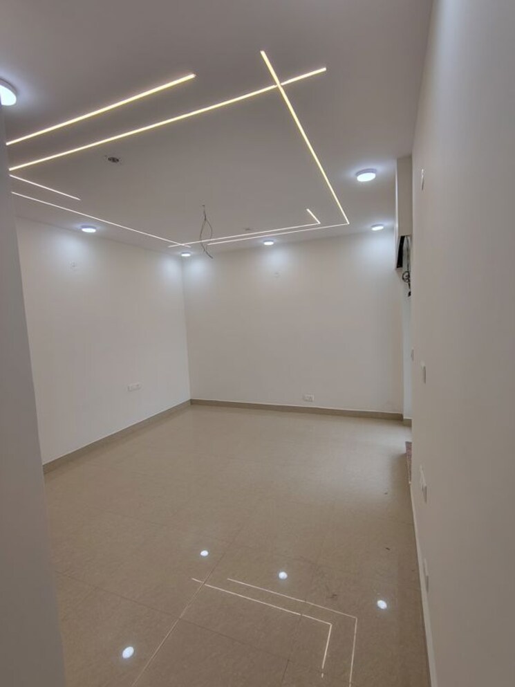 undefined, sector 22 dwarka 4 Bedroom 2100 Sq.Ft. Apartment In Sector 22 Dwarka Delhi 9810286