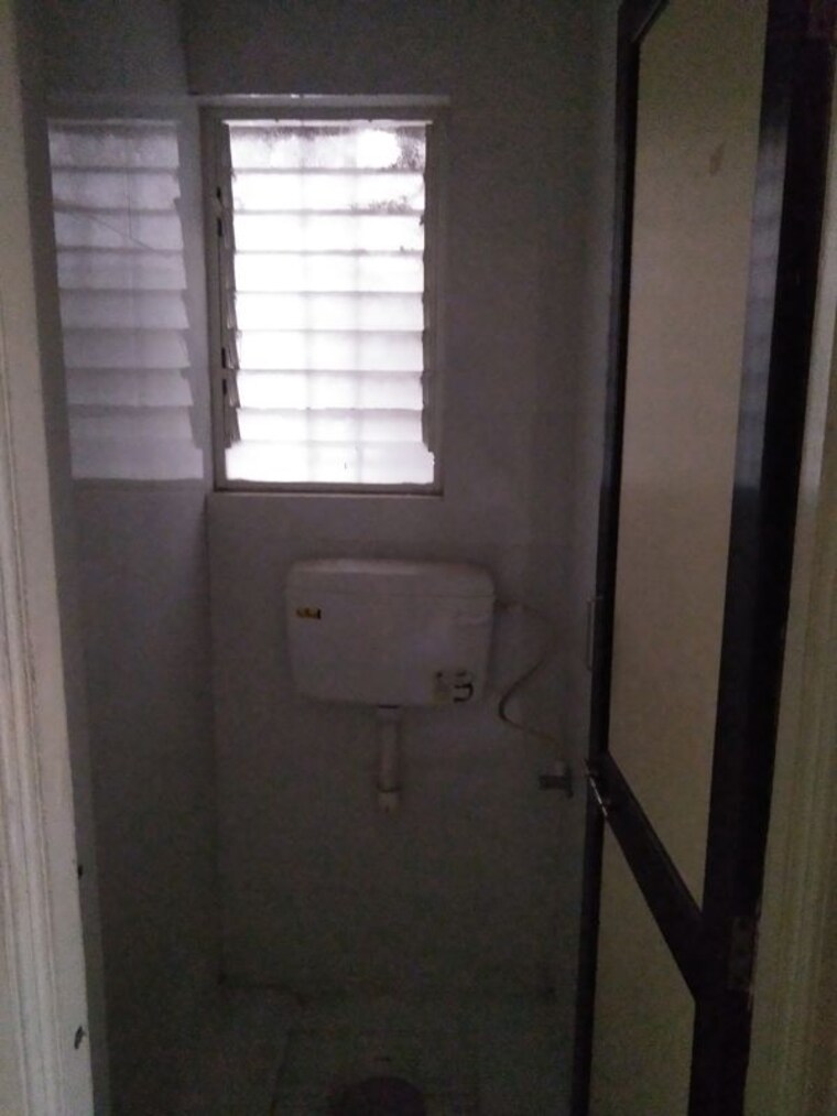 Bathroom, vadgaon budruk 1 Bedroom 556 Sq.Ft. Builder Floor In Vadgaon Budruk Pune 9810297