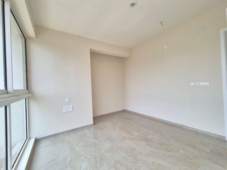 Room, tata-serein 3 Bedroom 1052 Sq.Ft. Apartment In Pokhran Road No Two Thane 9810314