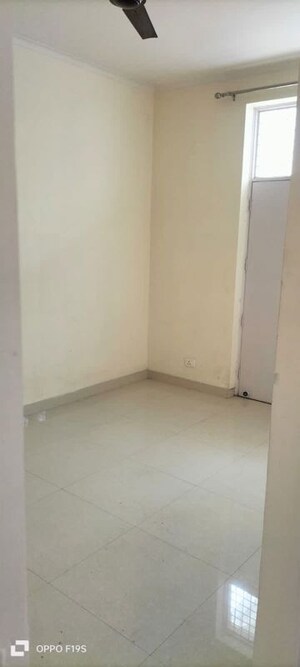 Room in 3 BHK Apartment at Vatika Lifestyle Homes, Sector 83 – for Rent