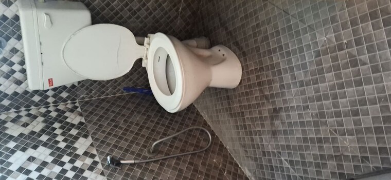 Bathroom, ghansoli 1 RK 350 Sq.Ft. Apartment In Ghansoli Navi Mumbai 9810321