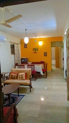 2 BHK + Pooja Room Apartment For Rent in Khar West