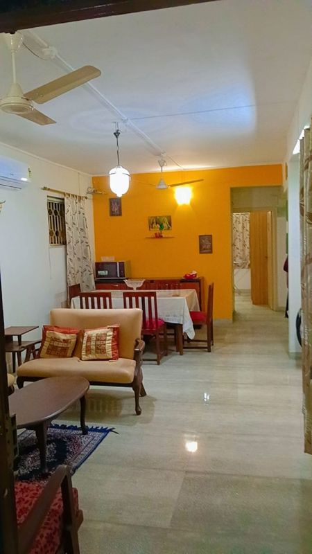 2 BHK + Pooja Room Apartment For Rent in Khar West