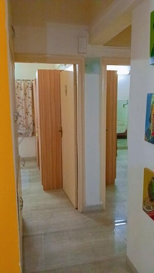  2 BHK Apartment at Khar West – for Rent