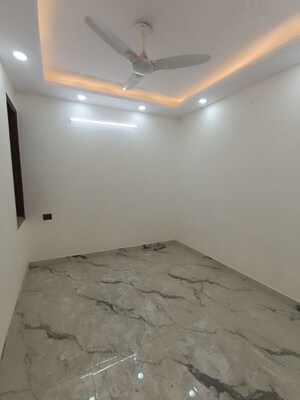 Room in 3 BHK Builder Floor at Govindpuri – for Sale