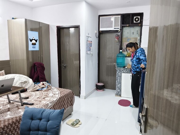 Bedroom, dlf-city-phase-iii 1 RK 200 Sq.Ft. Independent House In Sector 24 Gurgaon 9625005