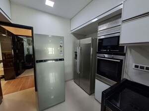 Kitchen in 5 BHK Apartment at Oberoi Springs, Andheri West – for Rent