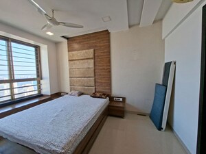 Bedroom in 5 BHK Apartment at Oberoi Springs, Andheri West – for Rent