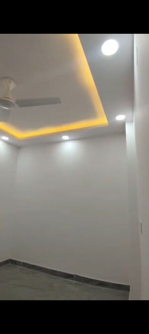 Furnished Amenities in 2 BHK Builder Floor at Govindpuri – for Sale