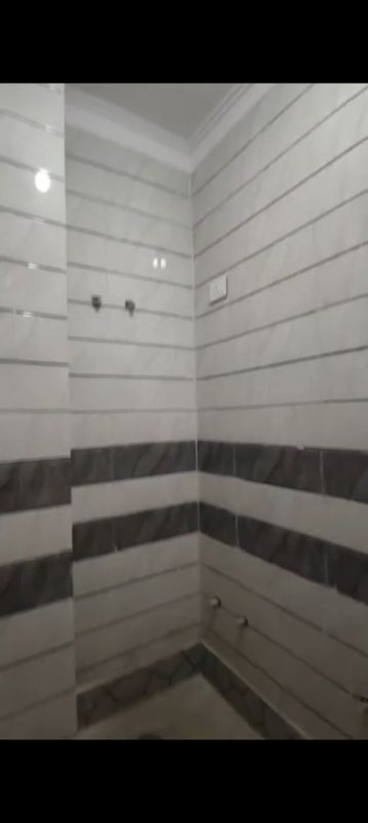 undefined, govindpuri 2 Bedroom 65 Sq.Yd. Builder Floor In Govindpuri Delhi 9810339