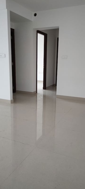Room in 2 BHK Apartment at Sunteck City Avenue 1, Goregaon West – for Sale