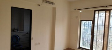 Room in 2 BHK Apartment at Abrol House, Malad West – for Rent
