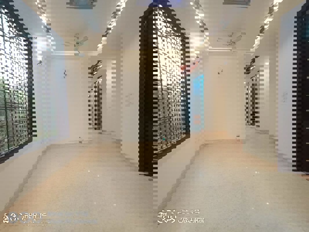 3 BHK + Pooja Room,Servant Room Builder Floor For Sale in Chittaranjan Park