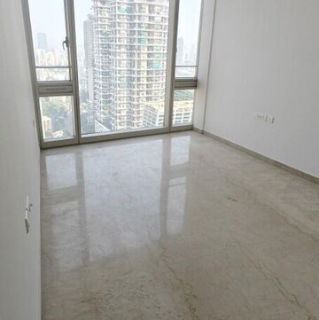 Room in 3 BHK Apartment at Lodha Kiara, Kamala Mill – for Rent