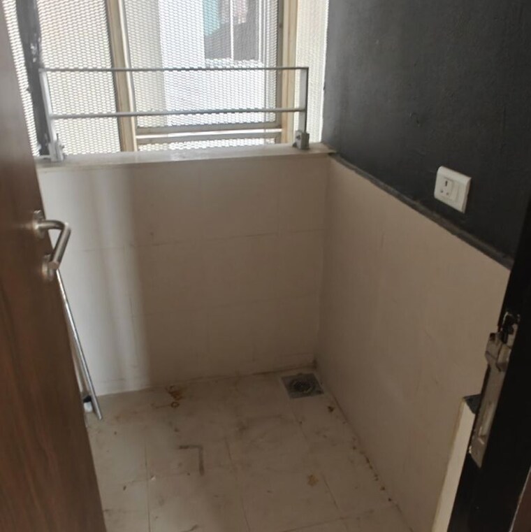 Balcony, lodha-kiara 3 Bedroom 1250 Sq.Ft. Apartment In Kamala Mill Mumbai 9810375