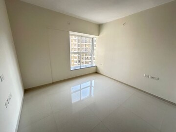 Room in 3 BHK Apartment at Pride Purple Park Titan, Hinjewadi – for Rent