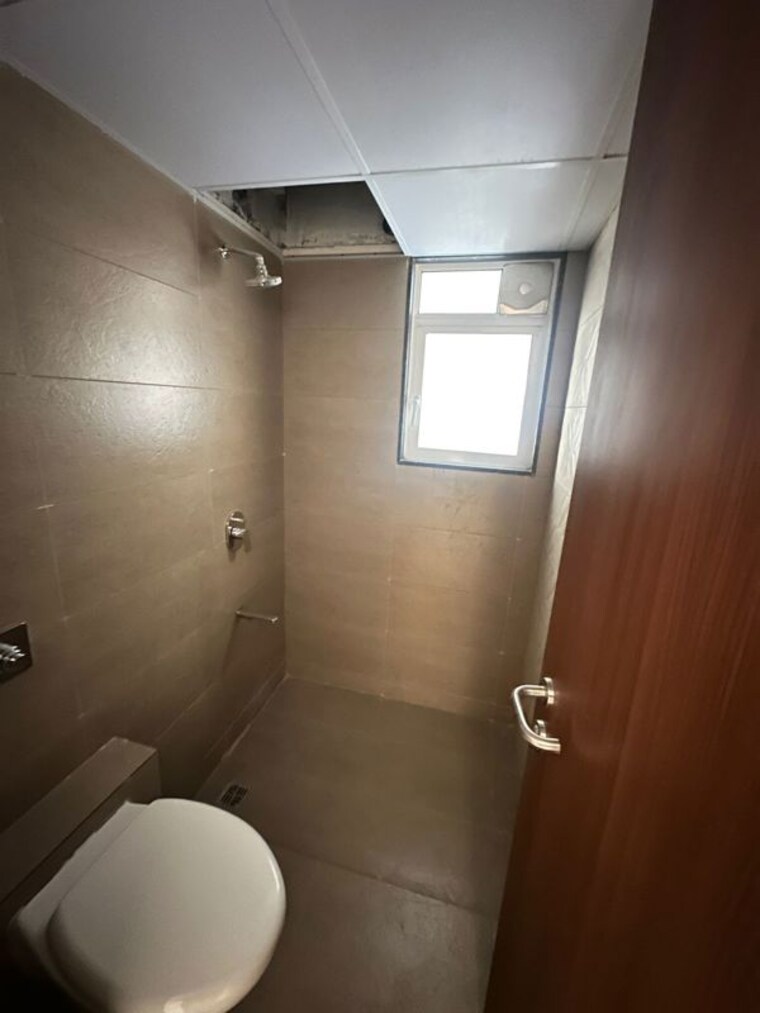 Bathroom, pride-purple-park-titan 3 Bedroom 1000 Sq.Ft. Apartment In Hinjewadi Pune 9810369