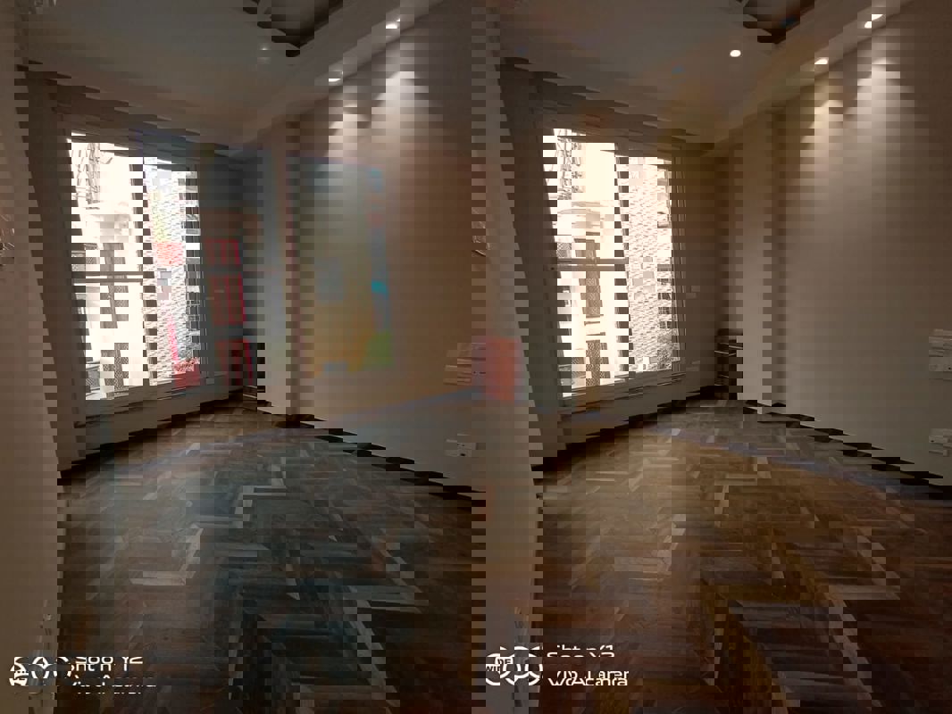 3 BHK + Servant Room Builder Floor For Sale in Chittaranjan Park