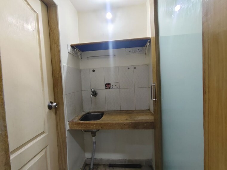 undefined, kemp-plaza Commercial Office Space 350 Sq.Ft. In Malad West Mumbai 9810389