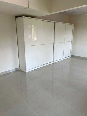 Room in 2 BHK Apartment at Bandra West – for Rent