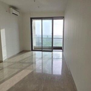 Room in 3 BHK Apartment at Piramal Mahalaxmi, Arthur rd – for Rent