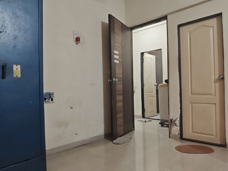 Room, hari-om-building 1 Bedroom 530 Sq.Ft. Apartment In New Panvel Navi Mumbai 9810411