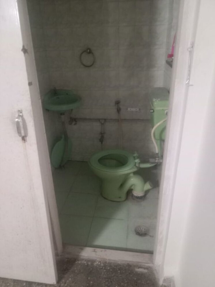 Bathroom, janki-heights 2 Bedroom 1000 Sq.Ft. Apartment In Aundh Pune 9810413