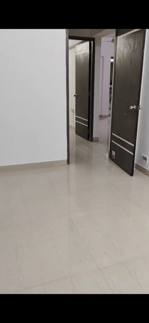 2 BHK Apartment For Rent in Mandalik Nagar CHS, Malad West