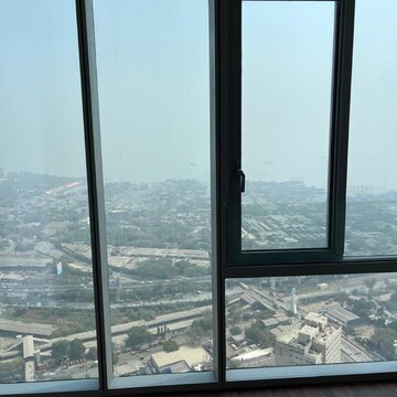 Room in 3 BHK Apartment at Prestige Jasdan Classic, Jacob Circle – for Rent