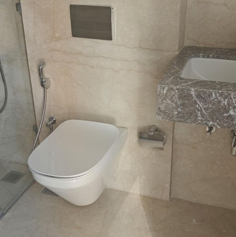 Bathroom, prestige-jasdan-classic 3 Bedroom 1256 Sq.Ft. Apartment In Jacob Circle Mumbai 9810427
