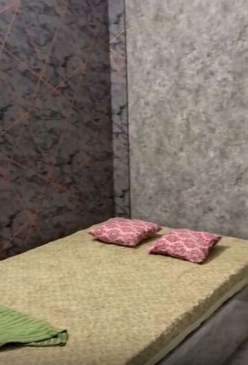 Room in  Shop at Gomti Nagar – for Sale