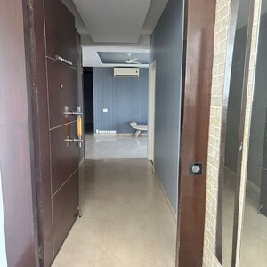 Building Lobby in 3 BHK Apartment at Ireo Skyon, Sector 60 – for Rent