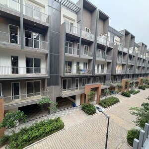 3 BHK Apartment – Exterior View View at Smart World Orchard, Sector 61 - for Rent