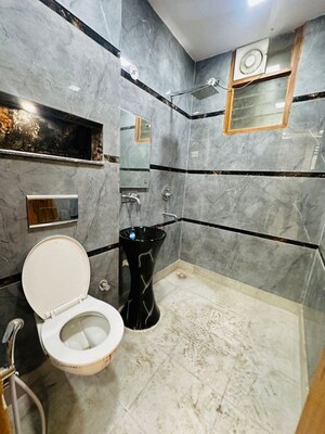 Master Bedroom in 3 BHK Builder Floor at Fidato Honour Homes, Sector 89 – for Rent