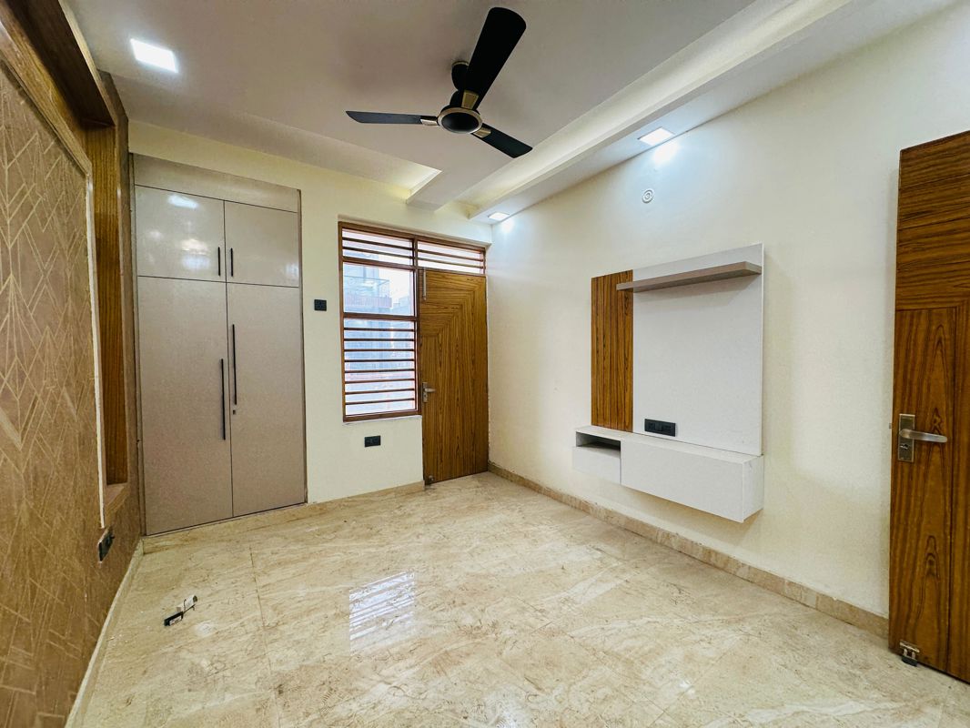 3 BHK 1600 Sq.Ft. Builder Floor in Fidato Honour Homes