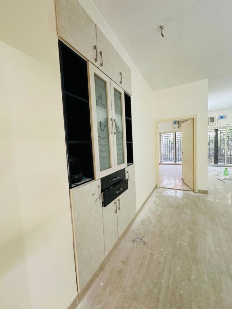 Room, puri-aman-vilas 3.5 Bedroom 1670 Sq.Ft. Builder Floor In Sector 89 Faridabad 9810462