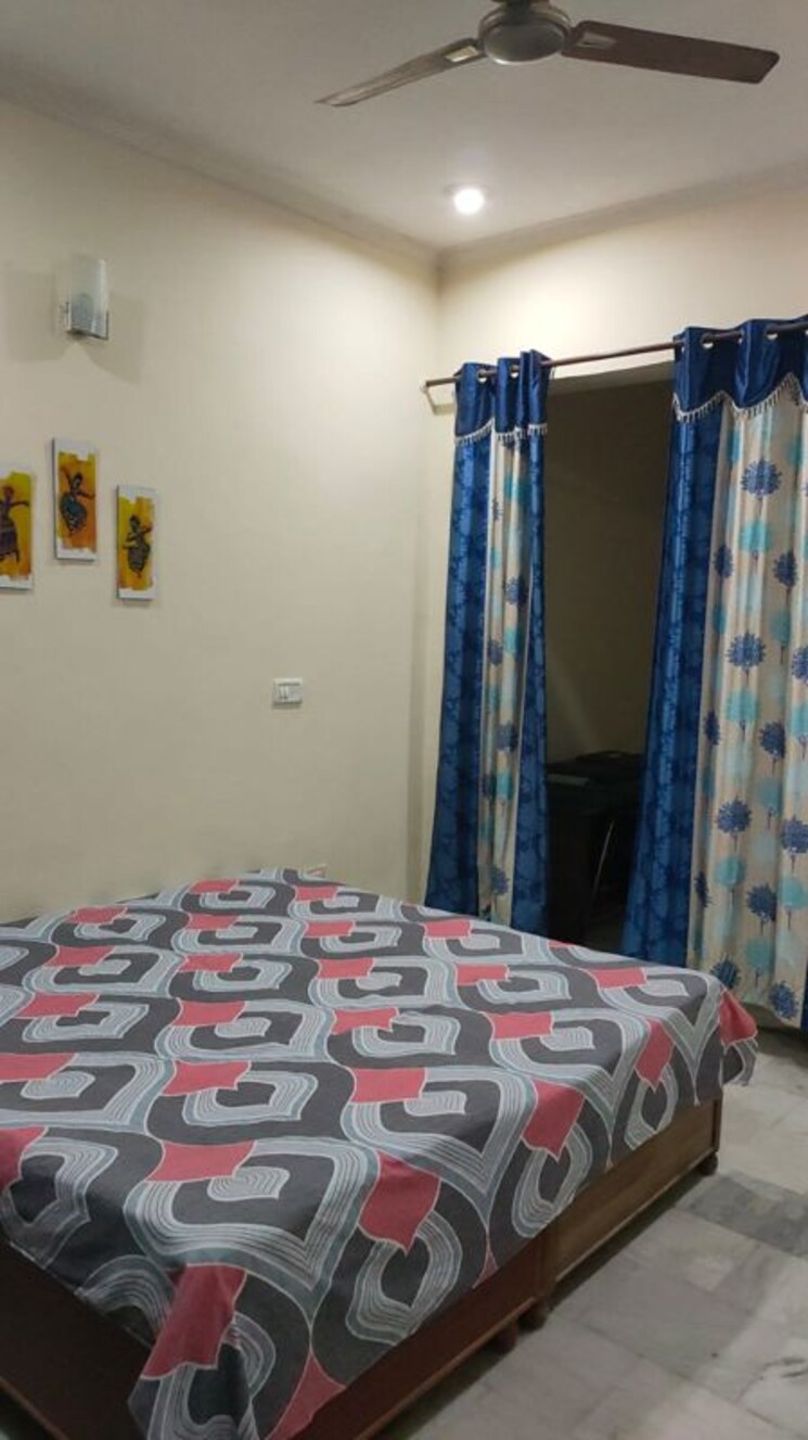 Bedroom, parbhat road 6+ Bedroom 1860 Sq.Ft. Villa In Parbhat Road Zirakpur 9810467