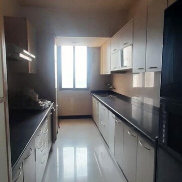 Kitchen in 3 BHK Apartment at Kalpataru Horizon, Khan Abdul Gafar Road – for Rent