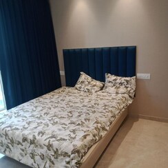 1 BHK Apartment For Rent in Hiranandani Regent Hill