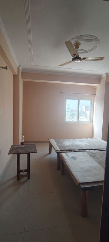 Room in 3 BHK Builder Floor at UPAVP Vrindavan Yojana, Vrindavan Yojna – for Rent